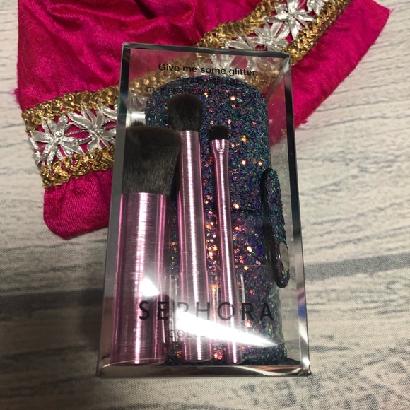 🆕 Sephora Give Me Some Glitter Mini Brush Set 🆕 - Picture 5 of 7